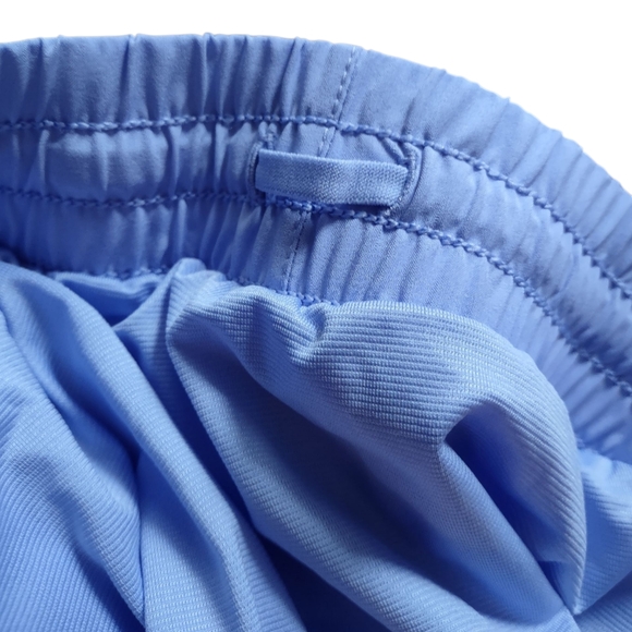 Athleta Hustle 3" Short NWT - Picture 7 of 15